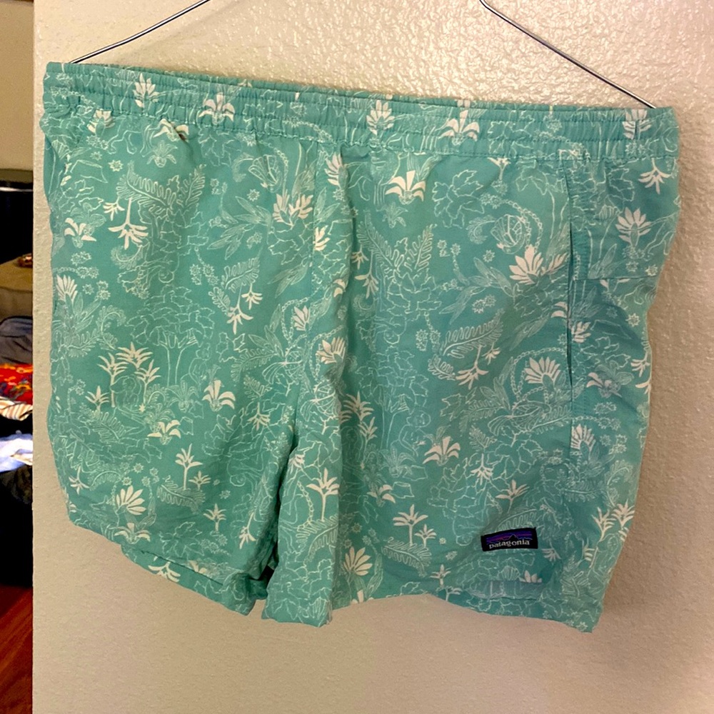 Patagonia baggies - size medium - worn a few times only.